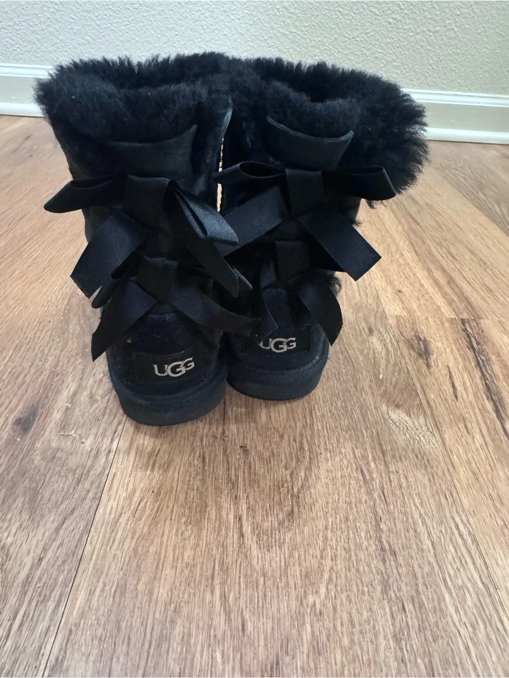 Girls Ugg Bailey bow back boots
